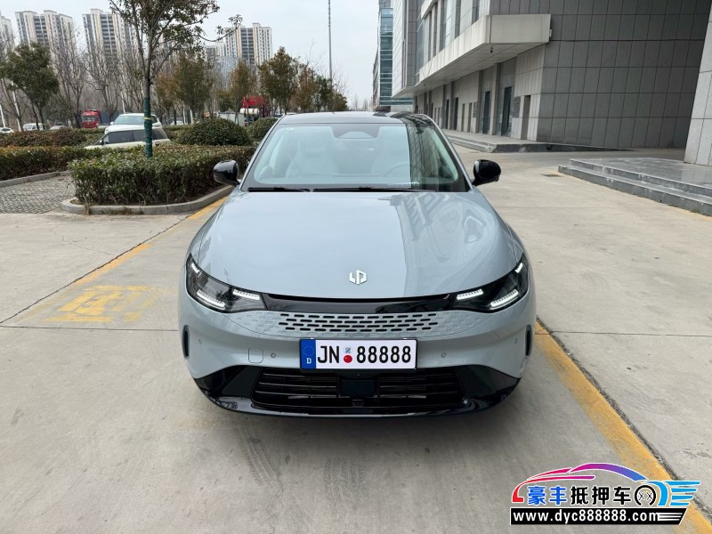 抵押车出售25年零跑c01轿车