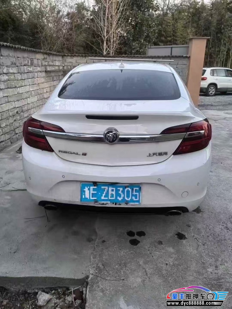 16年别克君威轿车抵押车出售