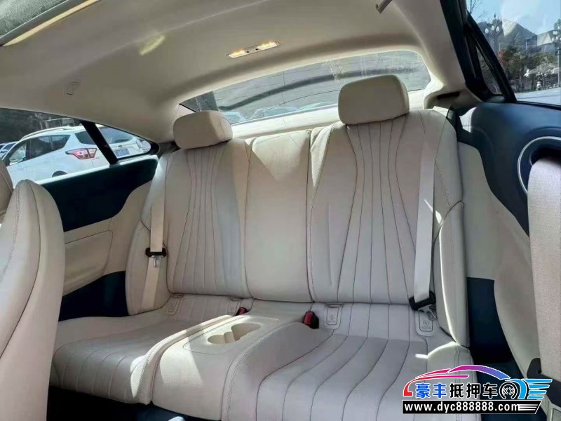 23年奔驰E轿车抵押车出售