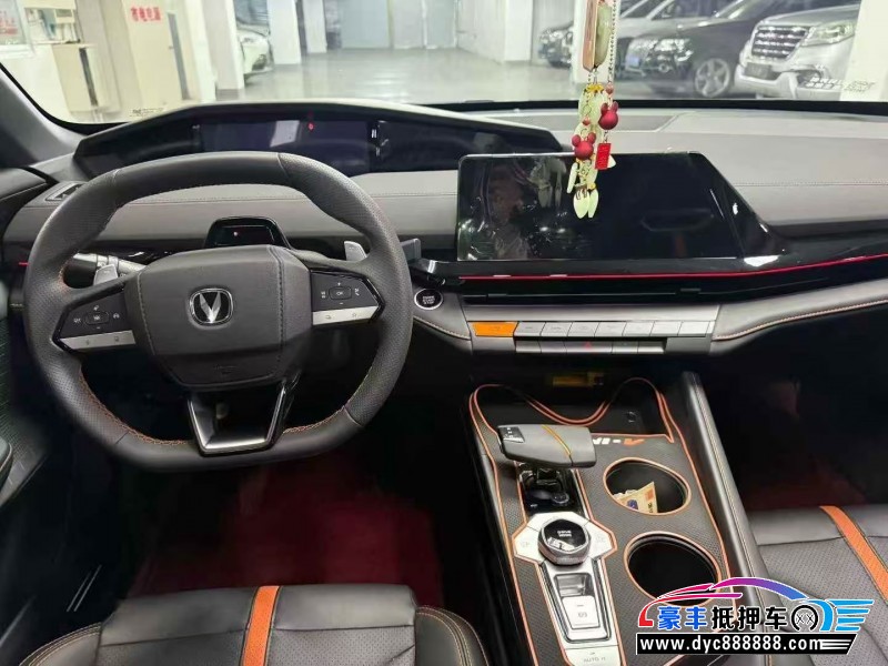 25年长安长安UNI轿车抵押车出售