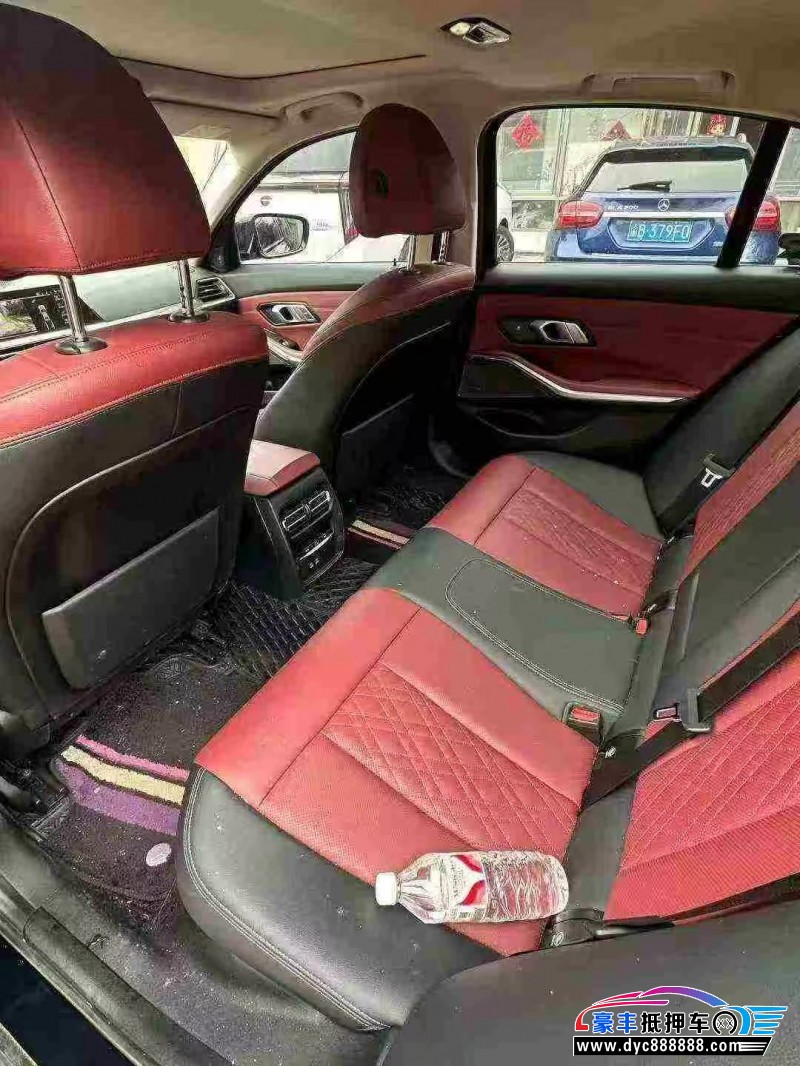 22年宝马3系轿车抵押车出售