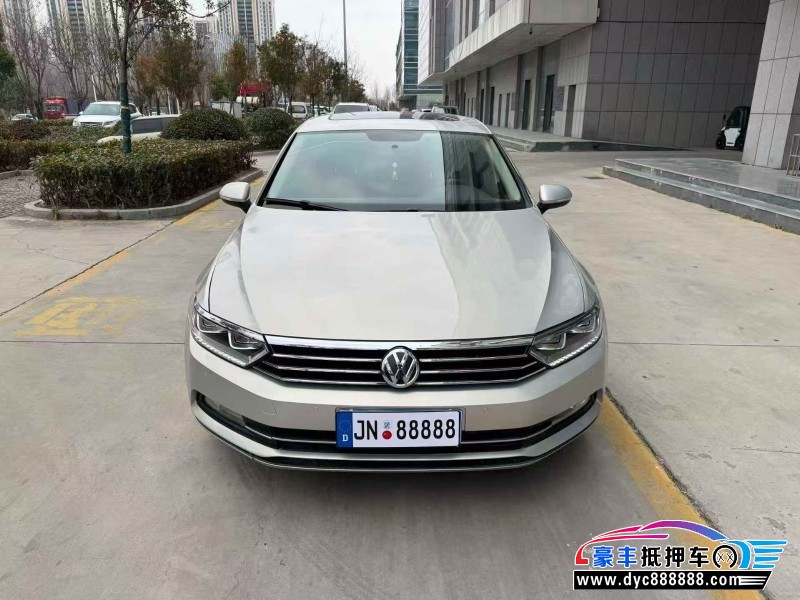 抵押车出售19年大众迈腾轿车