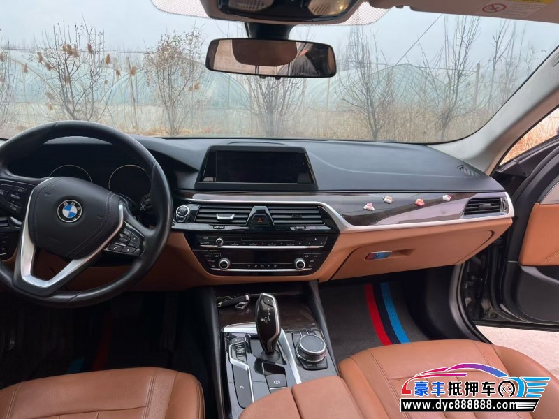 18年宝马5系轿车抵押车出售