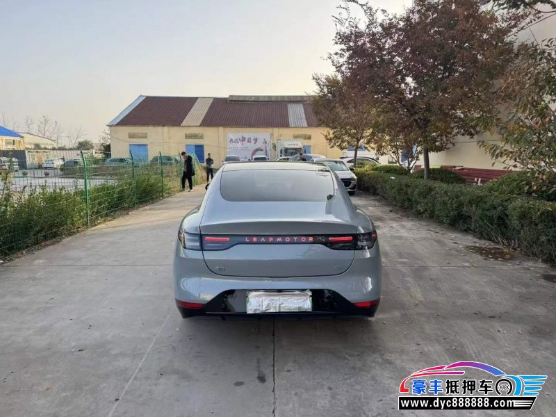 24年零跑c01轿车抵押车出售