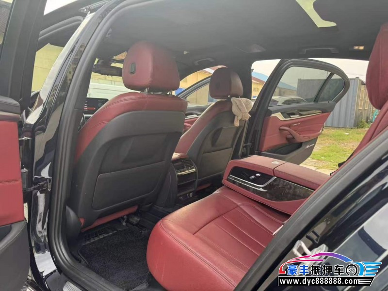 18年宝马5系轿车抵押车出售