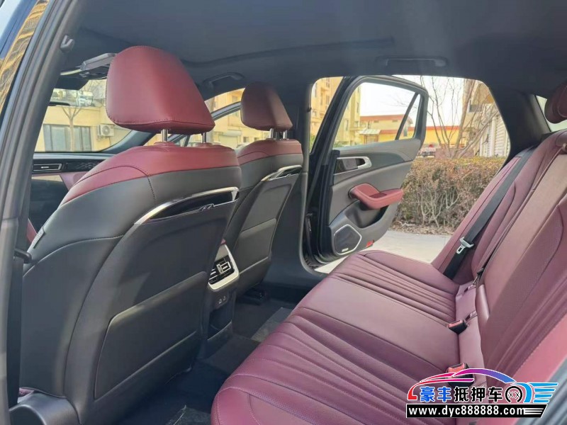 25年红旗H5轿车抵押车出售