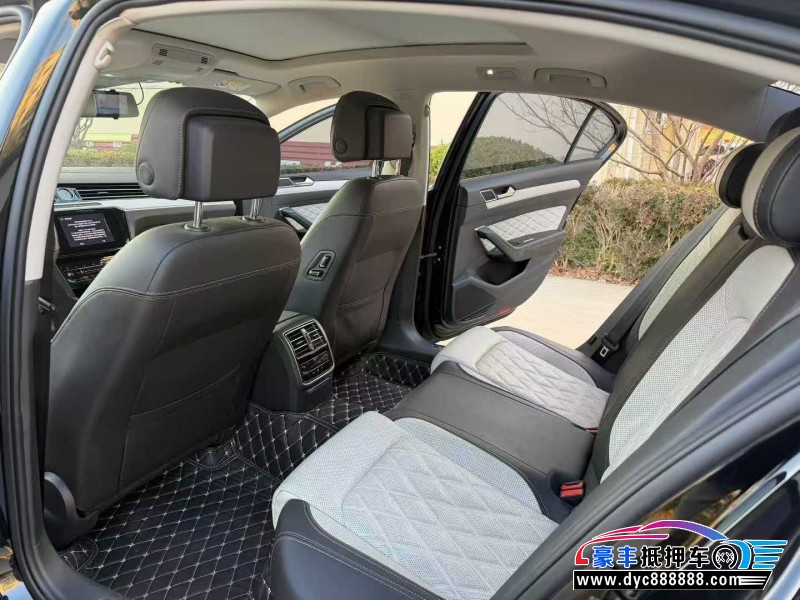 22年大众迈腾轿车抵押车出售