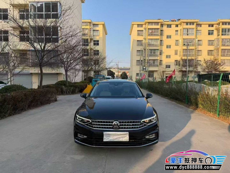 抵押车出售22年大众迈腾轿车