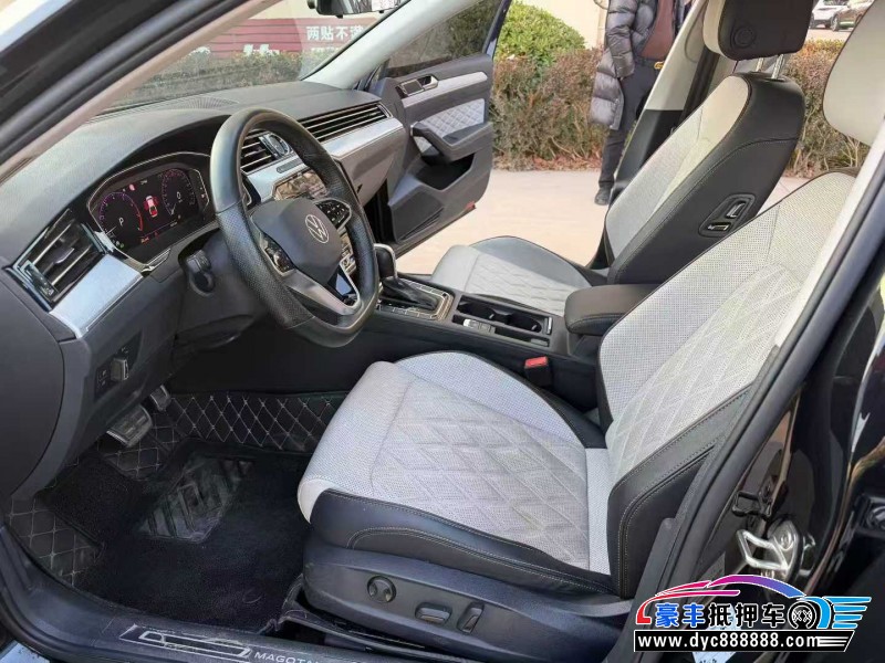 22年大众迈腾轿车抵押车出售