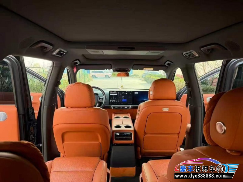 23年理想L9轿车抵押车出售