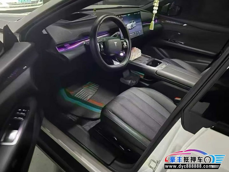 25年长安深蓝L07轿车抵押车出售