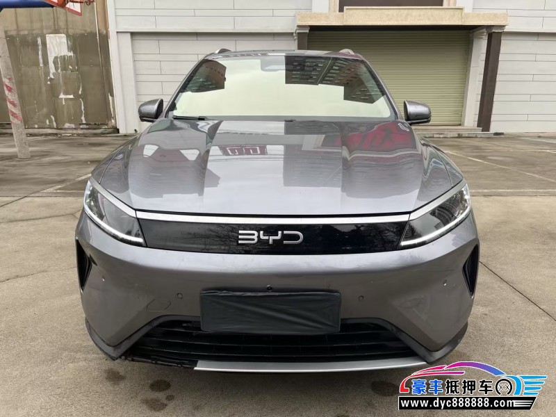 抵押车出售25年比亚迪海狮轿车