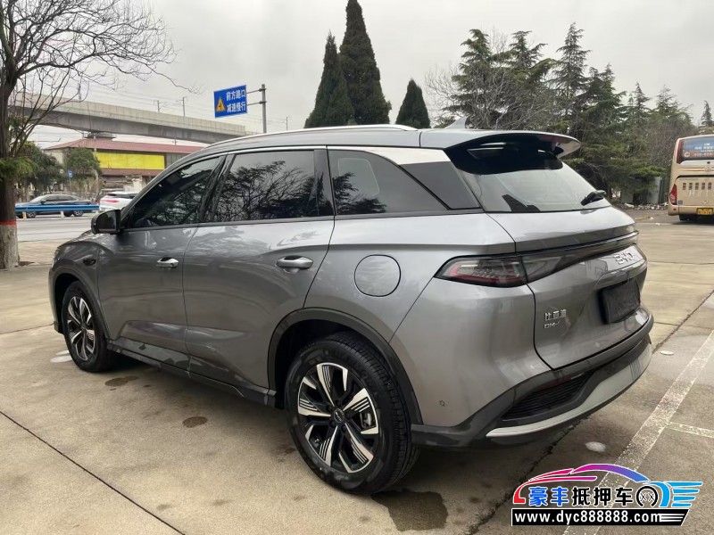 25年比亚迪海狮轿车抵押车出售