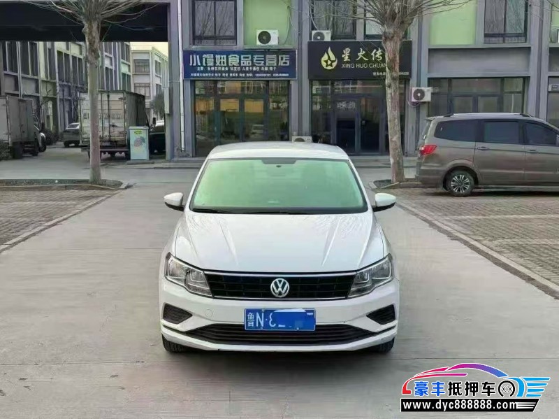 抵押车出售19年大众捷达轿车