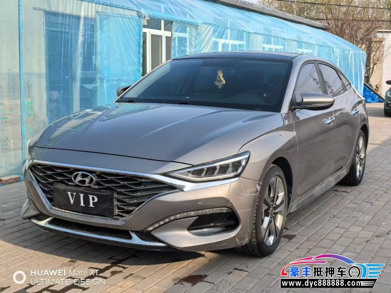 抵押车出售19年现代菲斯塔轿车