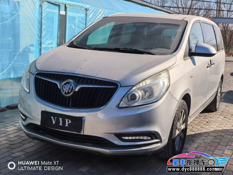 抵押车出售17年别克GL8轿车