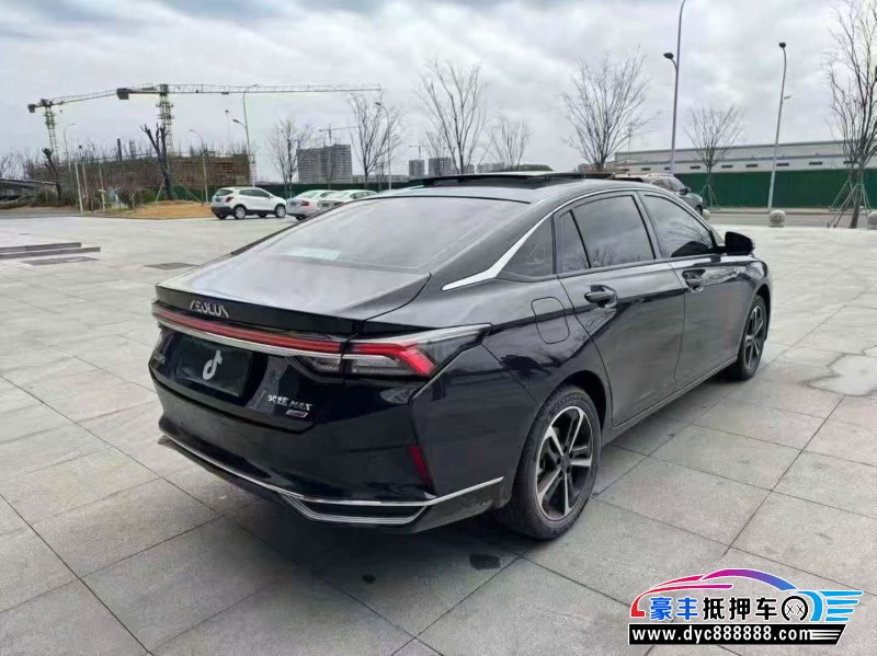 25年东风风神奕炫轿车抵押车出售