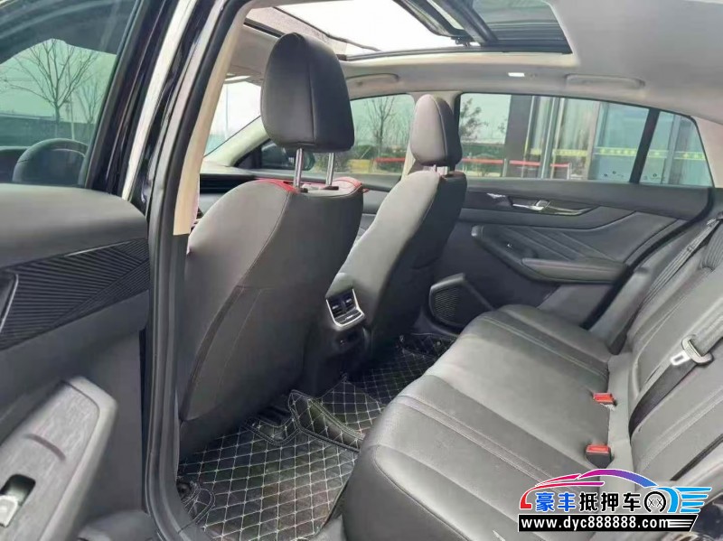 25年东风风神奕炫轿车抵押车出售