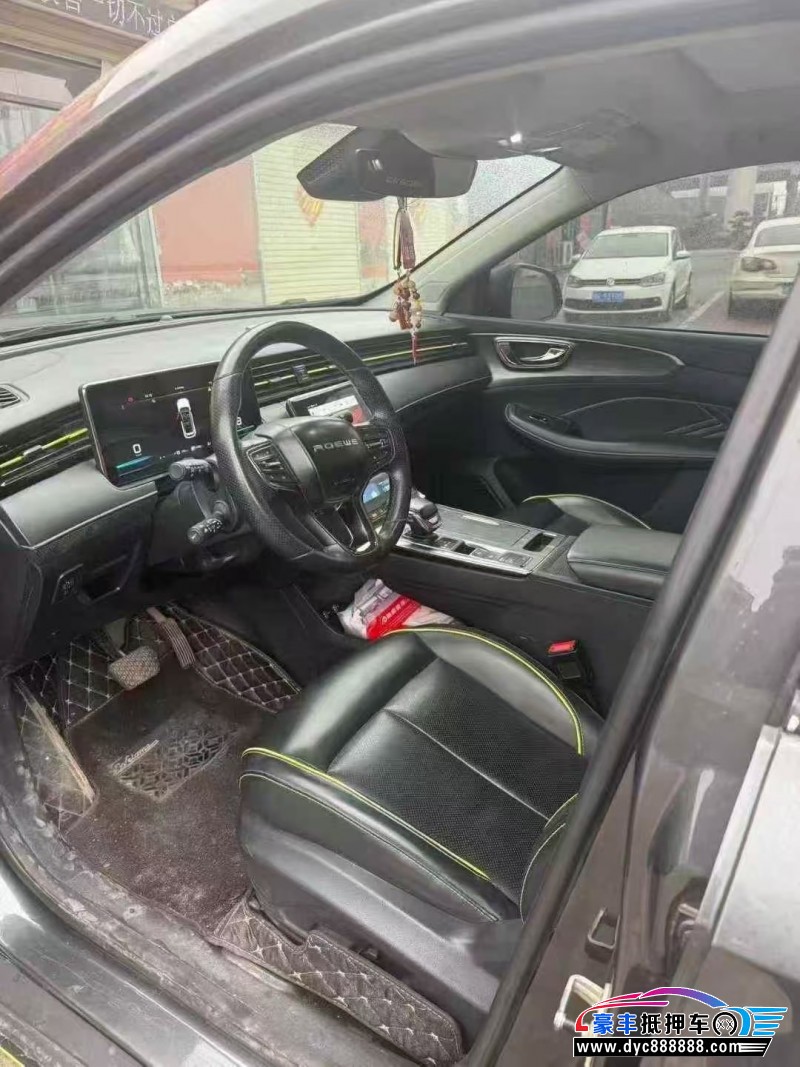 22年荣威RX5轿车抵押车出售