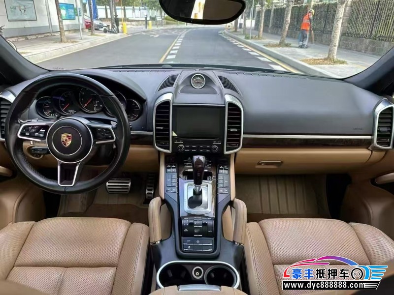 17年保时捷卡宴轿车抵押车出售