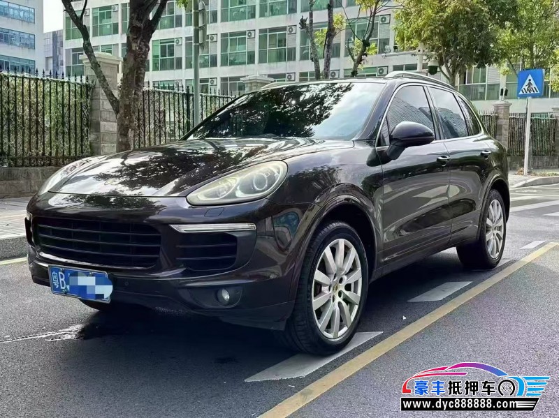 17年保时捷卡宴轿车抵押车出售