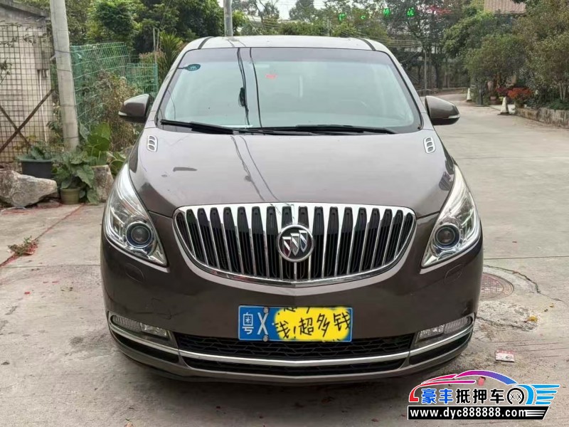 抵押车出售11年别克GL8轿车