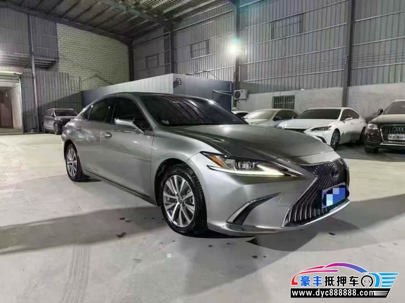 18年雷克萨斯ES轿车抵押车出售