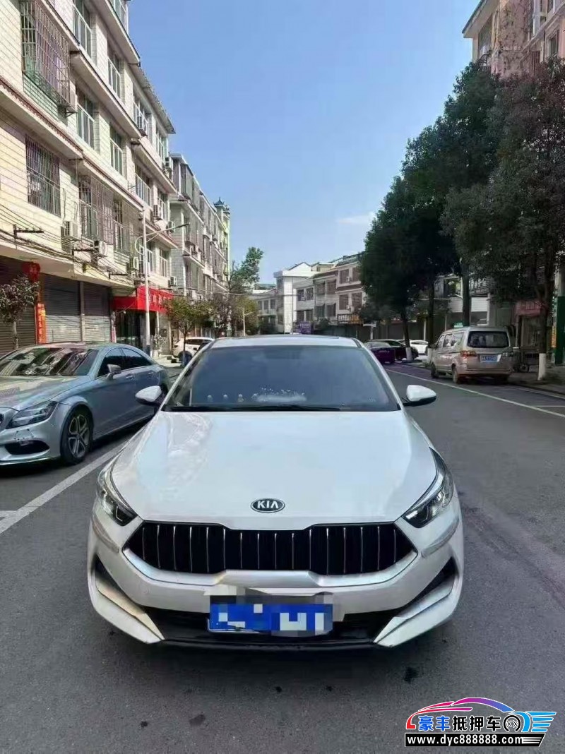 抵押车出售21年起亚K3轿车