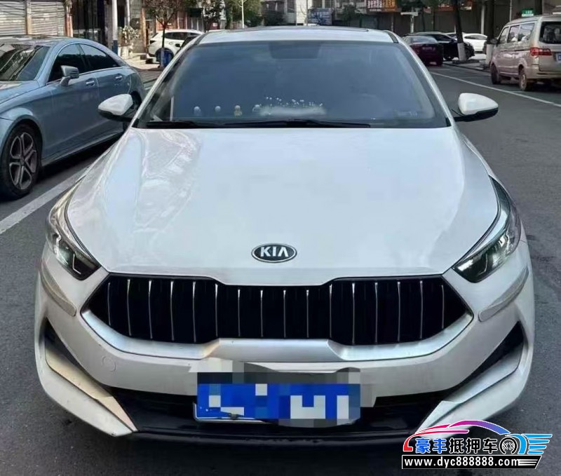 抵押车出售21年起亚K3轿车
