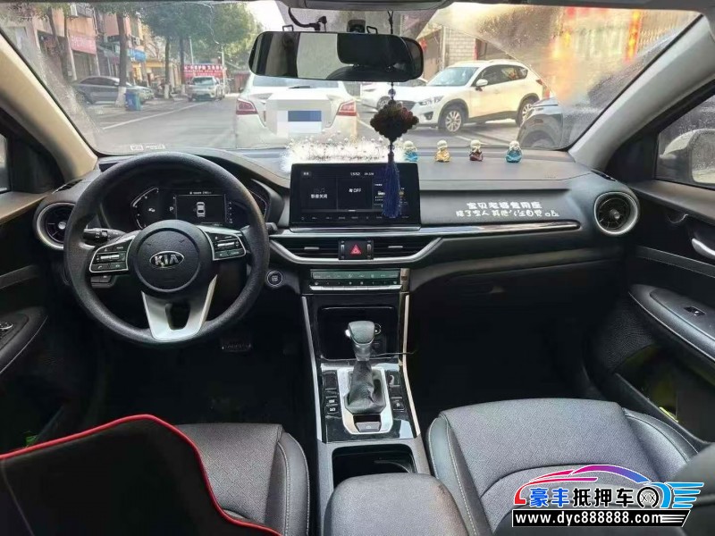 21年起亚K3轿车抵押车出售