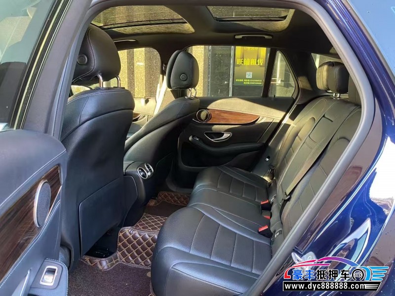 18年奔驰GLC轿车抵押车出售