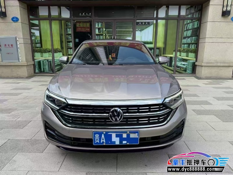 抵押车出售23年大众速腾轿车