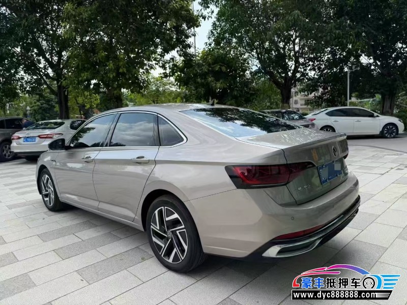 23年大众速腾轿车抵押车出售