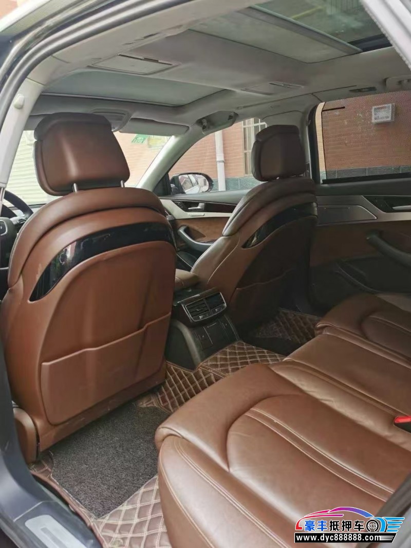 15年奥迪A8轿车抵押车出售