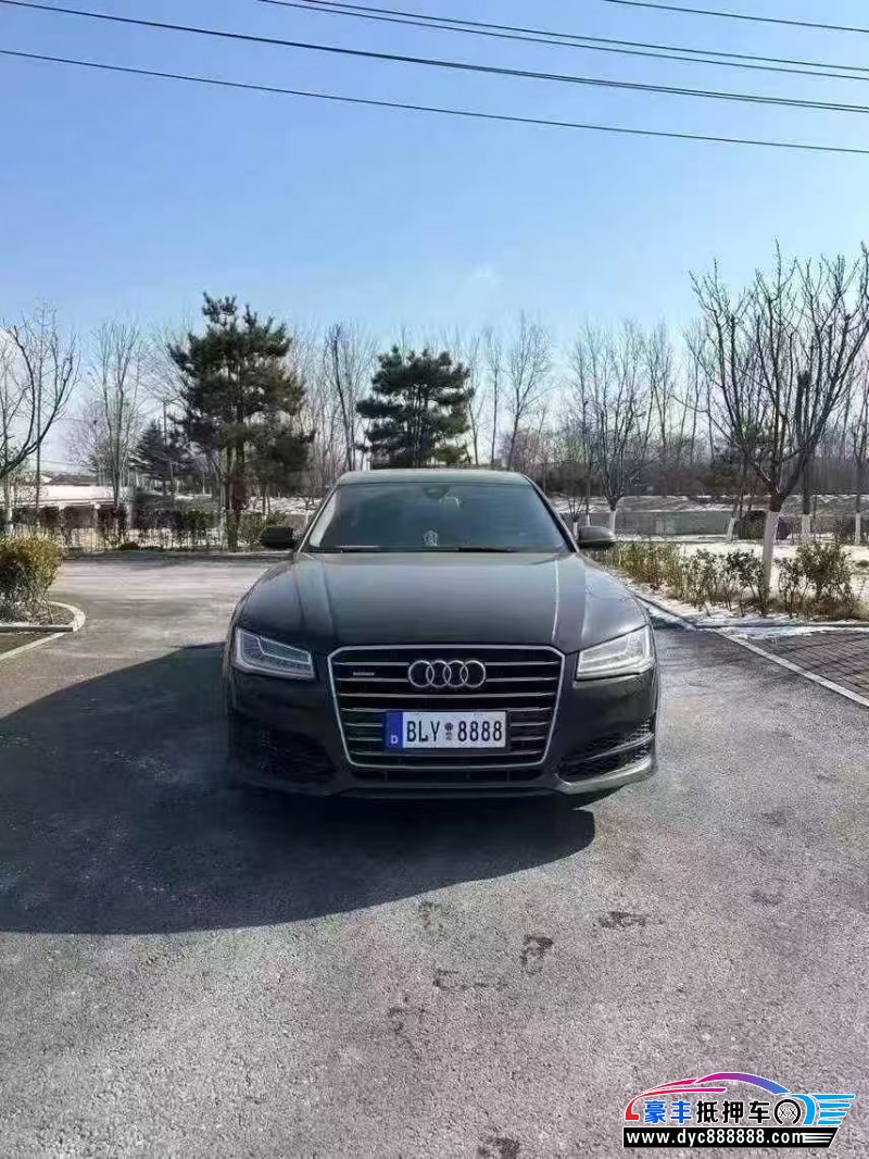 抵押车出售18年奥迪A8轿车