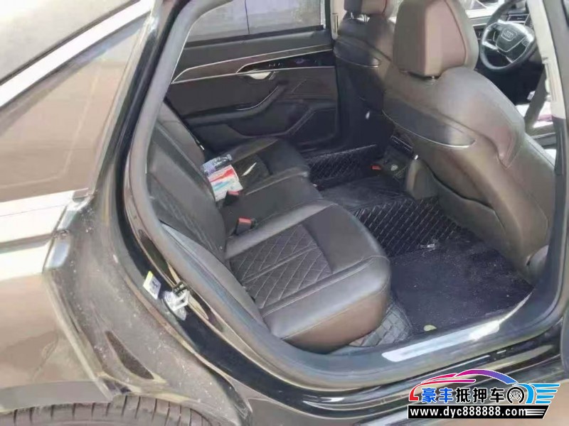 21年奥迪A8轿车抵押车出售