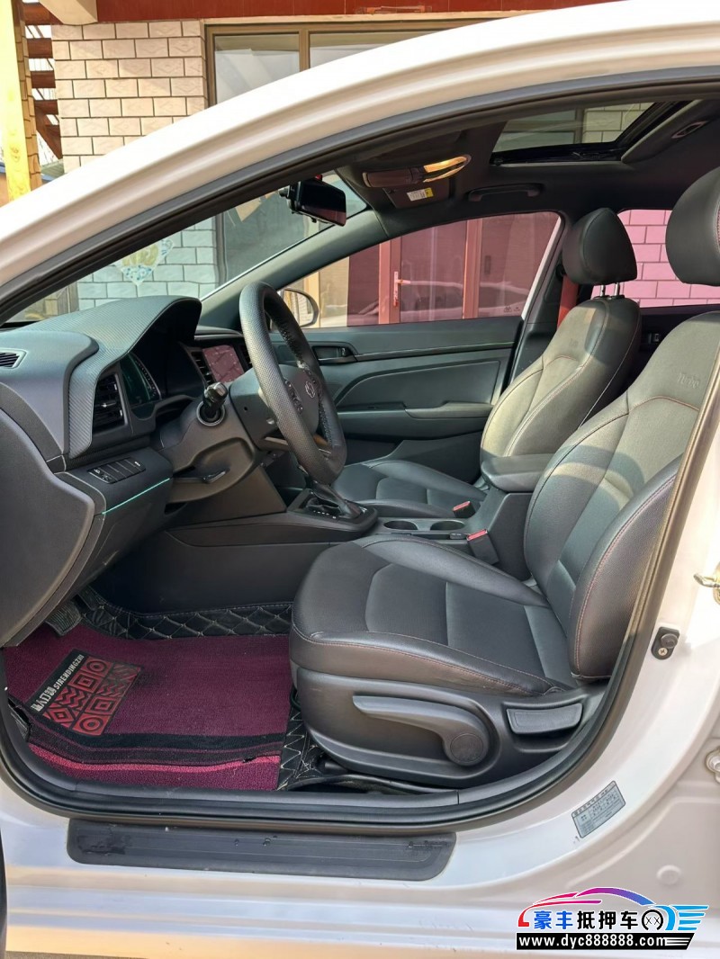 20年现代领动轿车抵押车出售