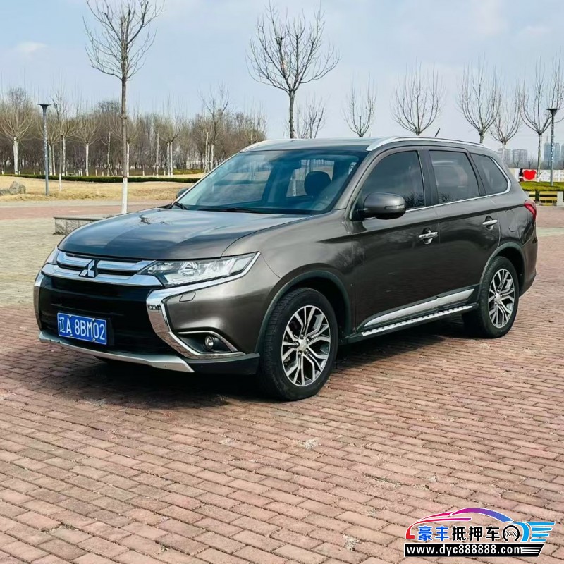 17年三菱欧蓝德轿车抵押车出售