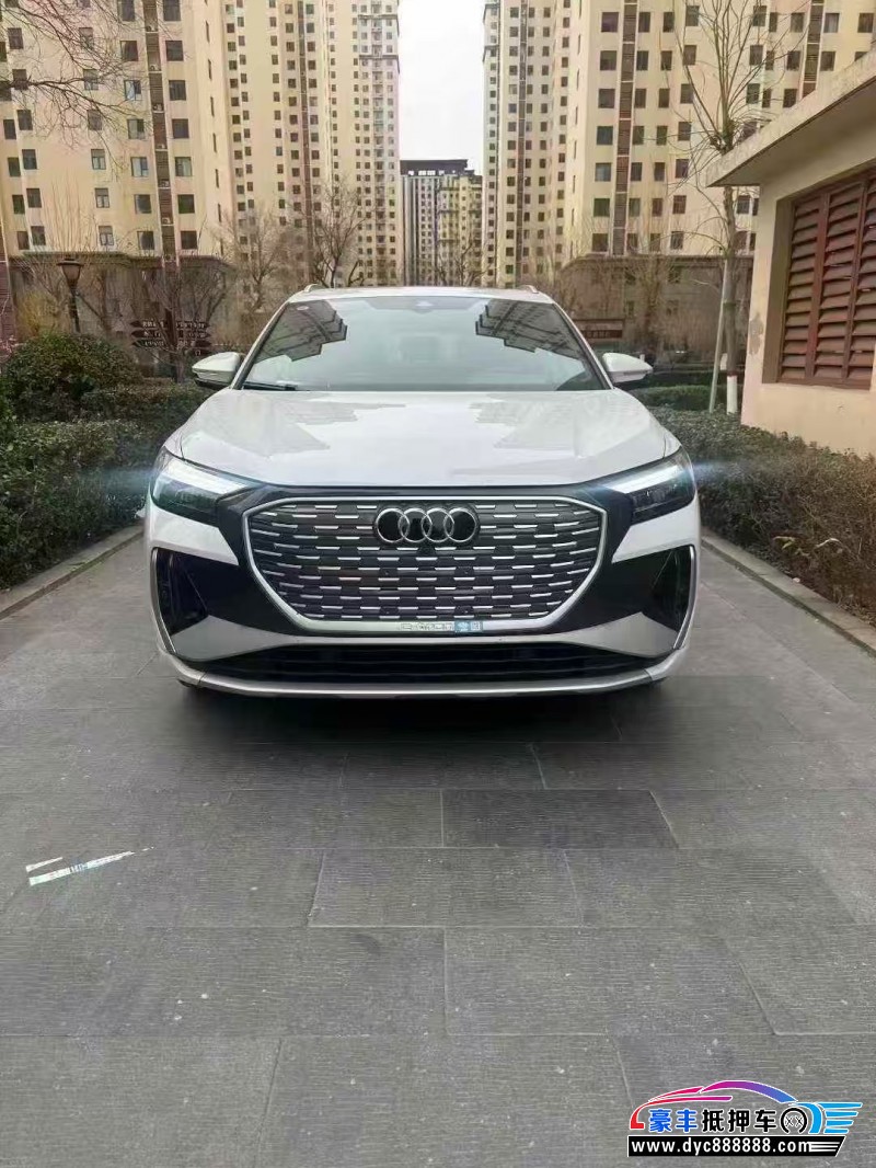 抵押车出售26年奥迪Q4轿车