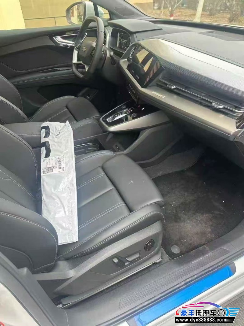 26年奥迪Q4轿车抵押车出售