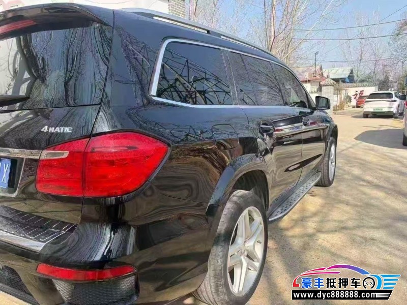 14年奔驰GL轿车抵押车出售