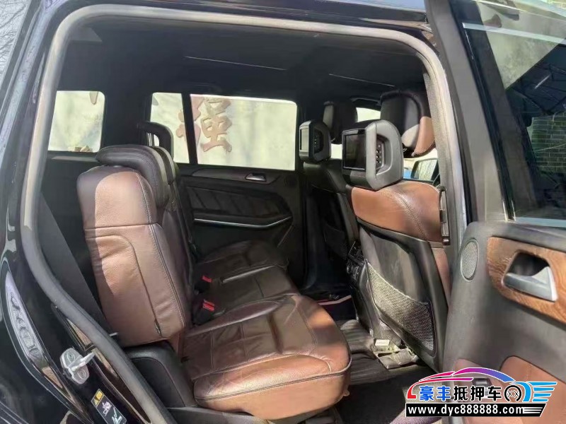 14年奔驰GL轿车抵押车出售