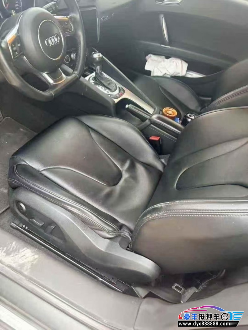 11年奥迪TT轿车抵押车出售