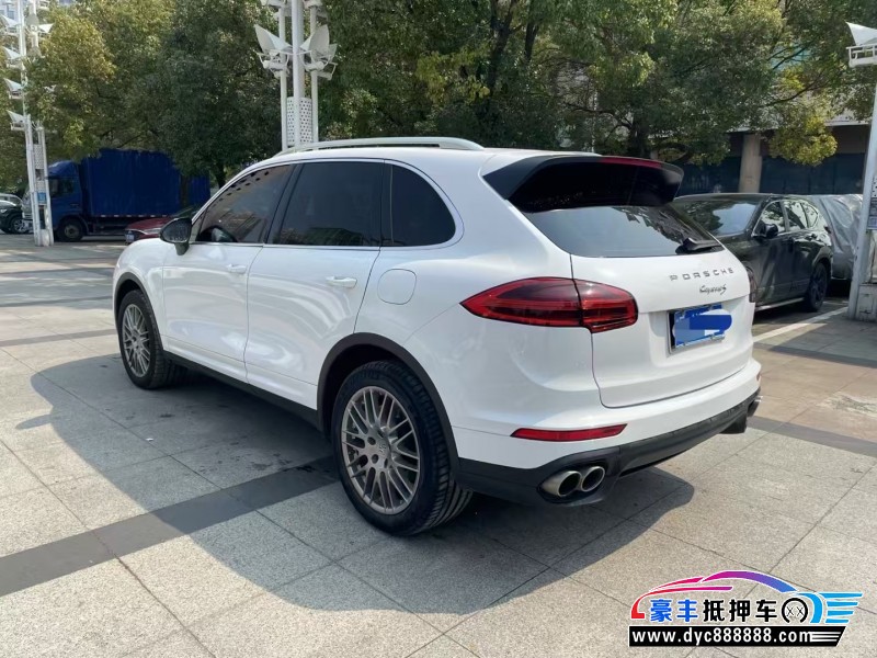 17年保时捷卡宴轿车抵押车出售