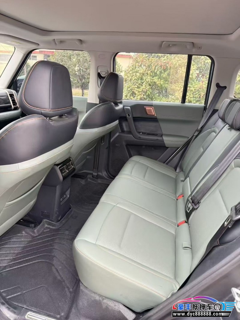 25年奇瑞爱卡轿车抵押车出售