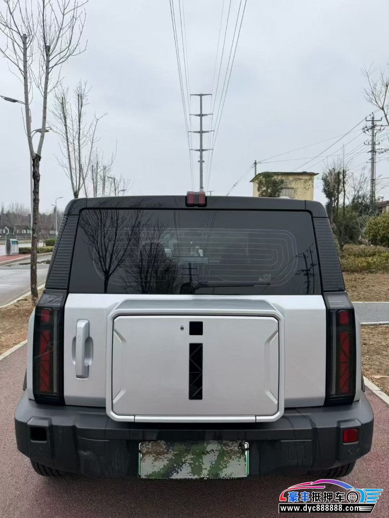 25年奇瑞爱卡轿车抵押车出售