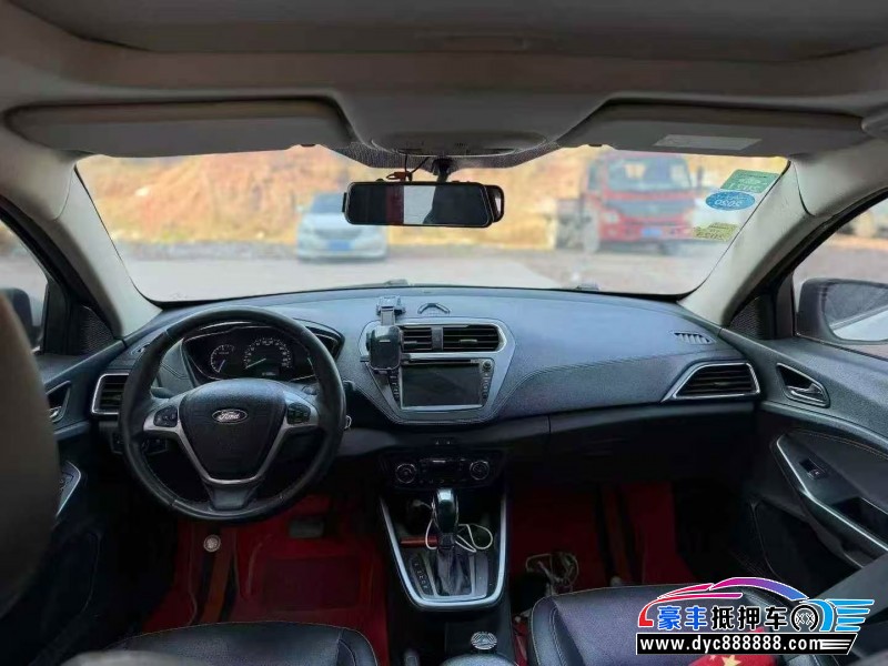 17年福特福睿斯轿车抵押车出售