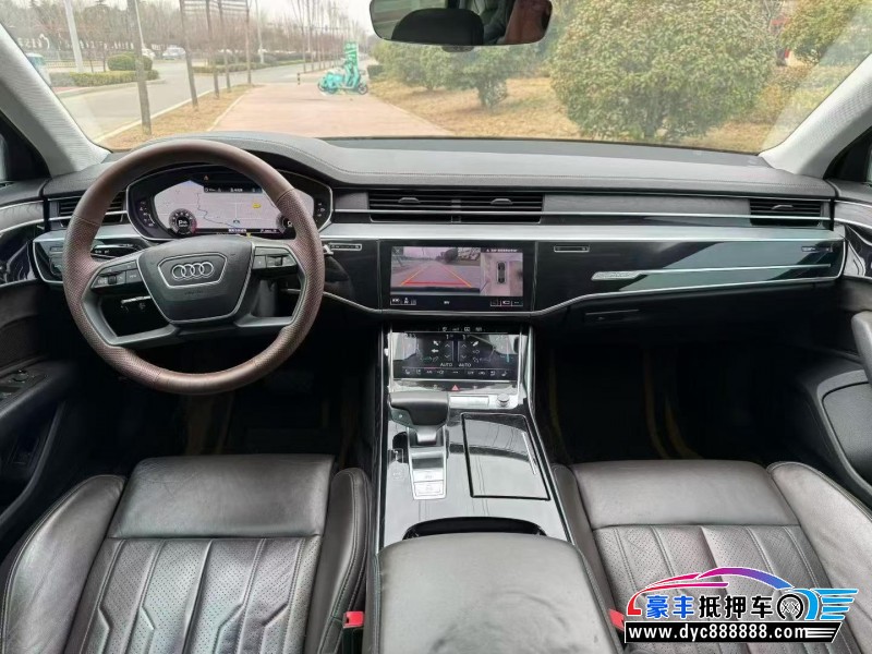 19年奥迪A8L轿车抵押车出售