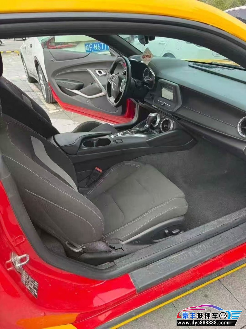 17年雪佛兰科迈罗轿车抵押车出售