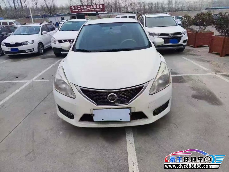 抵押车出售14年日产骐达轿车